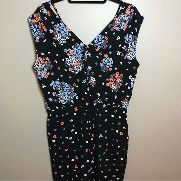 •NWOT• Ann Taylor LOFT Bouquet Toss Jumpsuit M - Picture 8 of 8